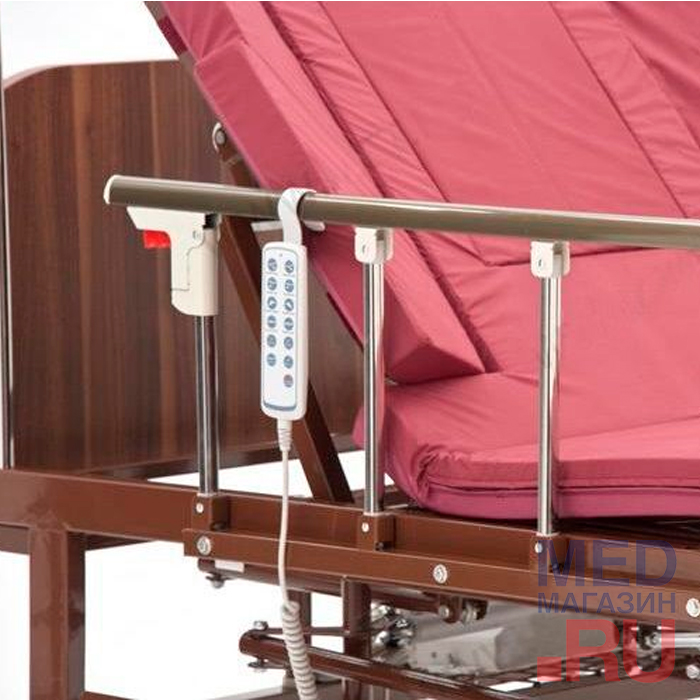 Кровать-кресло с "ушками" для сна в положении сидя, с регулировкой высоты, с переворотом и туалетом МЕТ REALTA